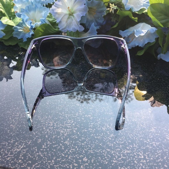 Tom Ford Sunglasses & Case/Box - Picture 4 of 8